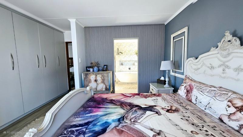 4 Bedroom Property for Sale in Dana Bay Western Cape